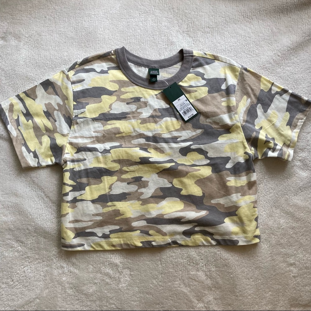 XS Shirts - Picture 2 of 7